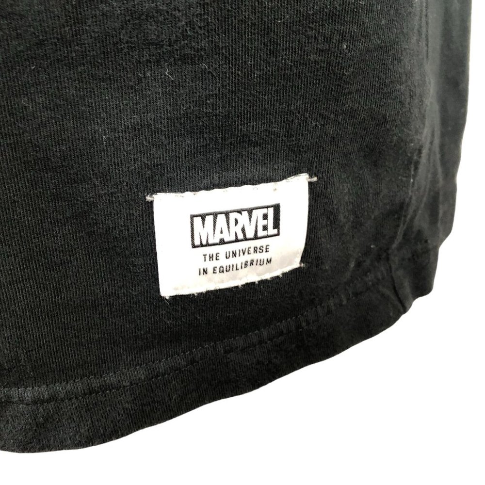 Uniqlo Marvel T Shirt King of Wakanda Men's Size XL Black - Picture 3 of 8